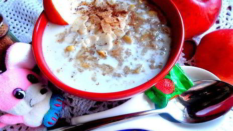 летний суп из 4-х злаков с яблоками и ревенем