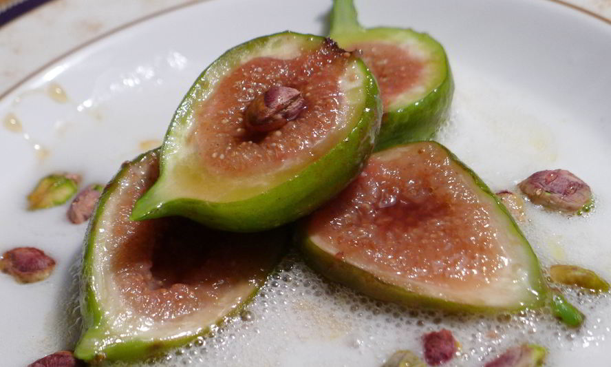 Рецепт лимонного супа с инжиром, фисташками и медом