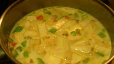 нежный крем-суп из сельдерея на молоке