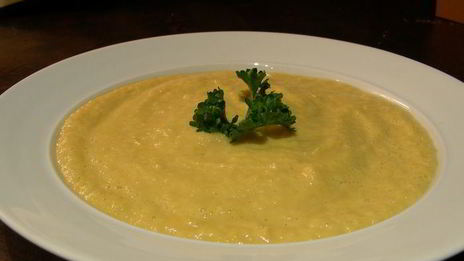 нежный крем-суп из сельдерея на молоке