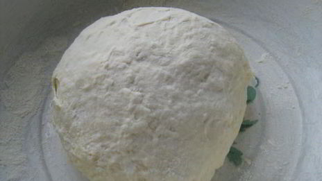 рыбный суп с креветочными пельменями