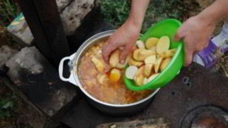 шулюм из баранины на природе