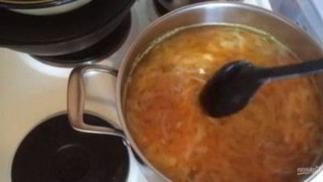 суп из чечевицы с курицей и овощами