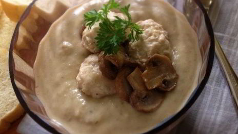 сливочно-грибной суп-пюре с фрикадельками