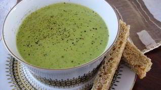 Суп-пюре из брокколи с курицей