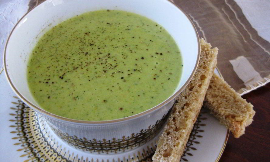 Рецепт супа-пюре из брокколи с курицей