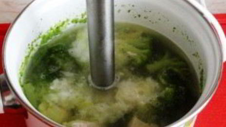 суп-пюре из брокколи с курицей