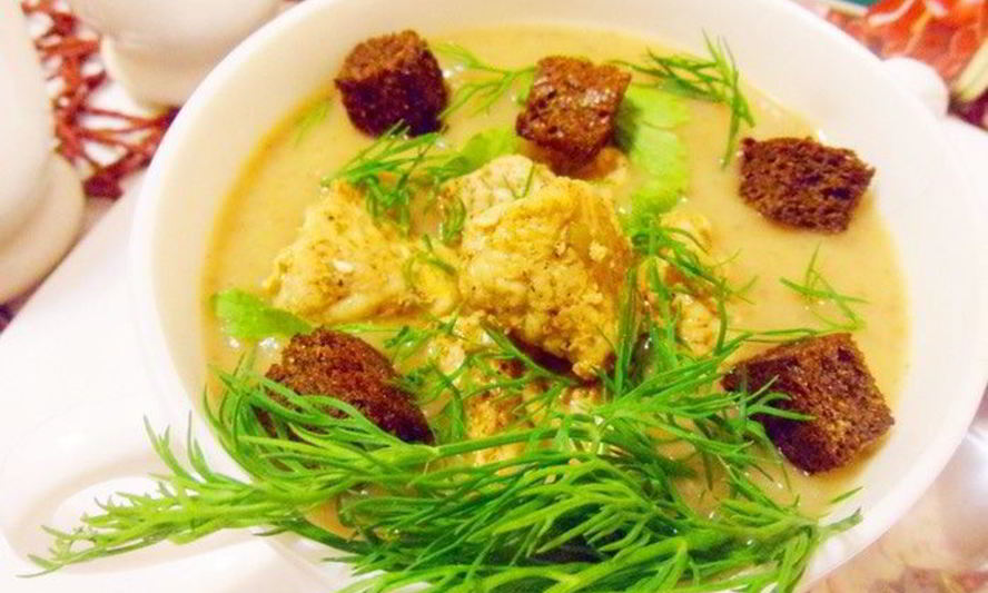 Рецепт супа-пюре из фасоли с индейкой и чесночными гренками