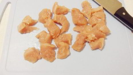 суп-пюре из фасоли с индейкой и чесночными гренками