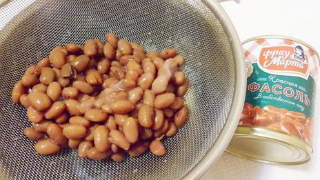 суп-пюре из фасоли с индейкой и чесночными гренками