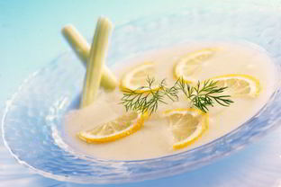 Суп-пюре из кабачка и сельдерея