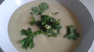 Суп-пюре из кабачков с карри