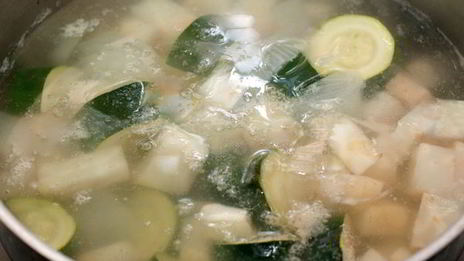 суп-пюре из кабачков с сельдереем