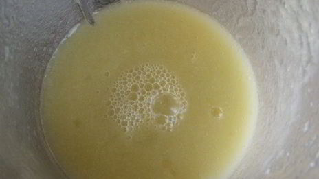 суп-пюре из корня и стеблей сельдерея