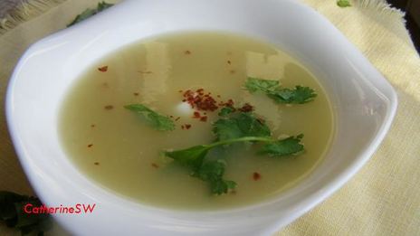 суп-пюре из корня и стеблей сельдерея