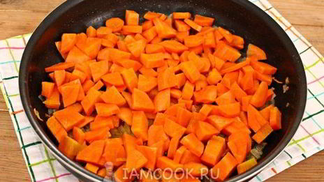 суп-пюре из моркови с курицей