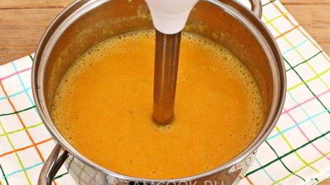 суп-пюре из моркови с курицей