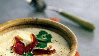 Суп-пюре из топинамбура с копченой утиной грудкой