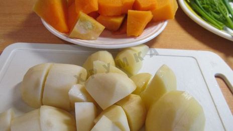 суп-пюре из тыквы со сливками в мультиварке