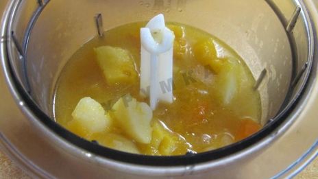 суп-пюре из тыквы со сливками в мультиварке