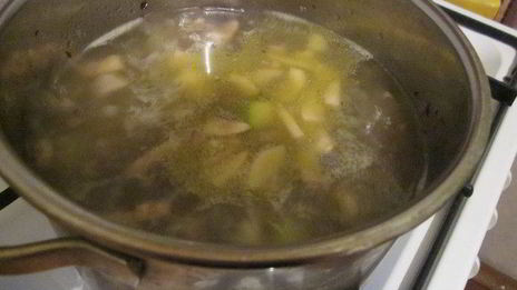 суп-пюре с цукини и грибами