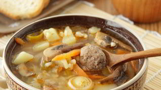 Суп с булгуром и фрикадельками