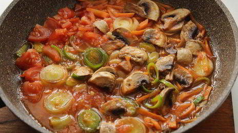 суп с булгуром и фрикадельками