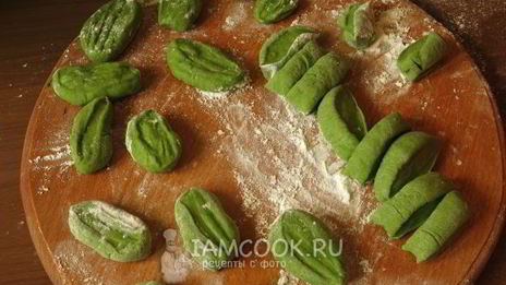 суп с крапивными клецками