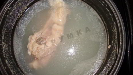 суп с макаронами, картошкой и мясом в мультиварке