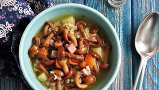 Суп с опятами замороженными