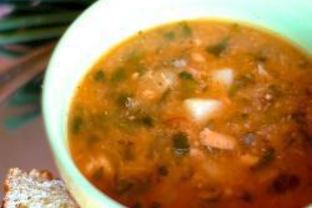 Суп с жареным лососем