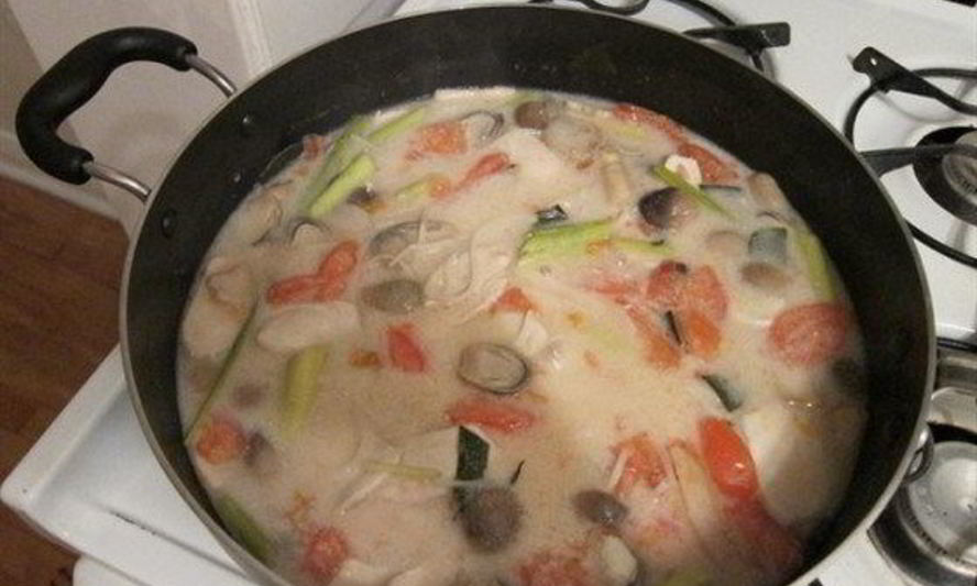 Рецепт тайского супа том-кха с кокосовым молоком и морепродуктами