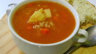 Томатный суп с перловкой
