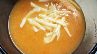 Весенний суп из моркови и картофеля