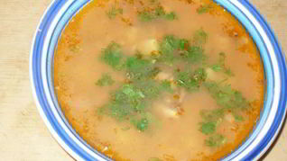 Вкусный рыбный суп из кильки в томатном соусе