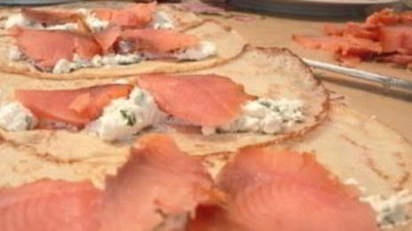 блинчики с рыбой и сыром