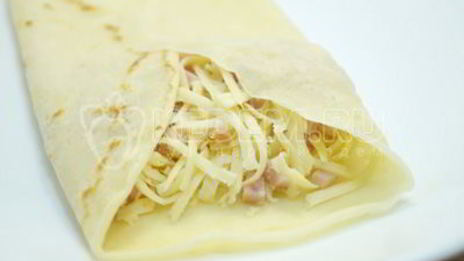 блинчики с ветчиной и сыром