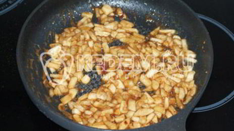 блинчики с яблоками и корицей