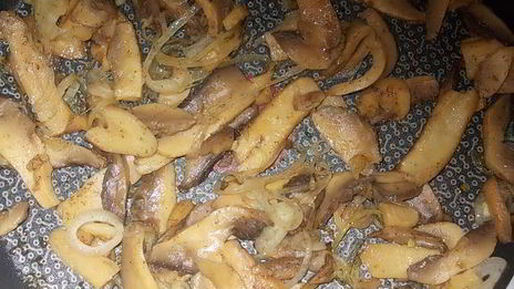 блинчики с зеленым паштетом из брокколи, зеленой фасоли и шампиньонов