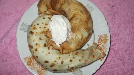 блинчики с зеленым паштетом из брокколи, зеленой фасоли и шампиньонов