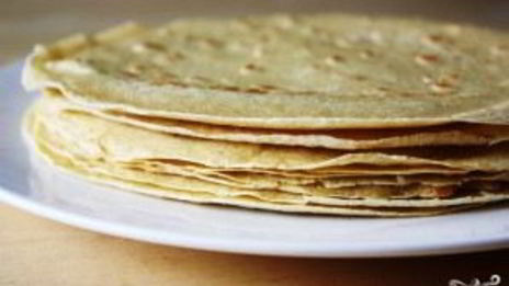 блины с начинкой из йогурта и ягод