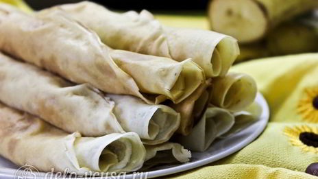 блины с творогом и бананом