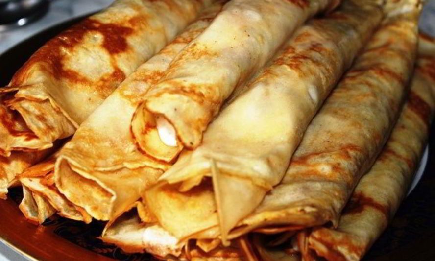 Рецепт блинов с творогом и ягодами