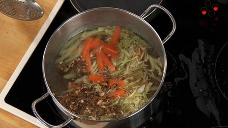 калья из гуся с блинчиками на старорусский манер