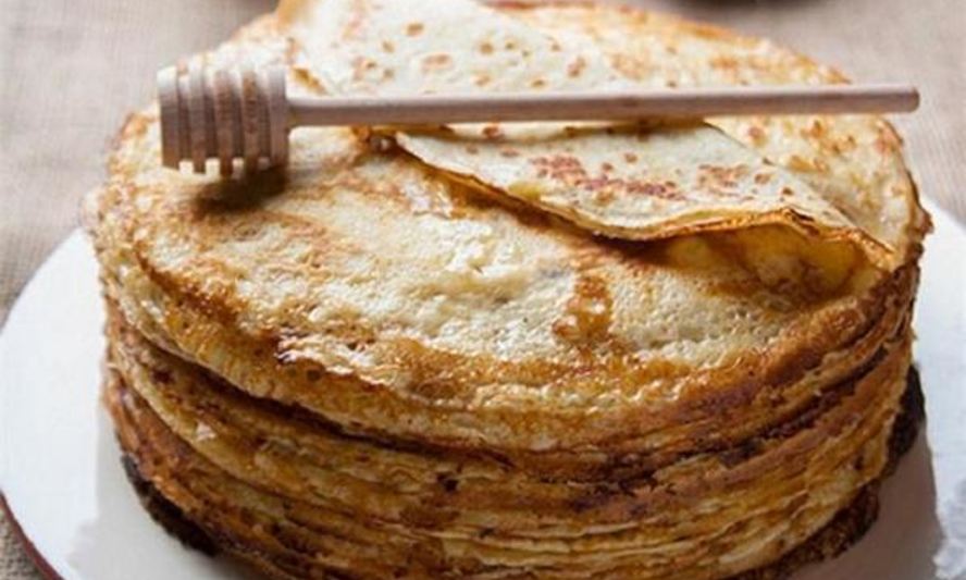 Рецепт классических тонких блинчиков к завтраку