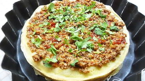 кукурузные блинчики с начинкой болоньез