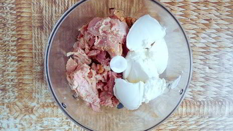 рисовые панкейки с муссом из тунца