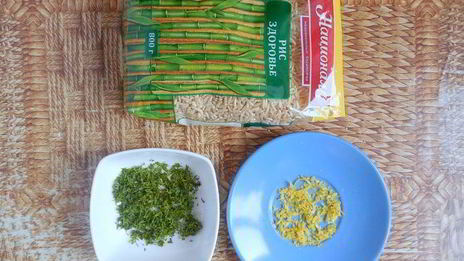 рисовые панкейки с муссом из тунца