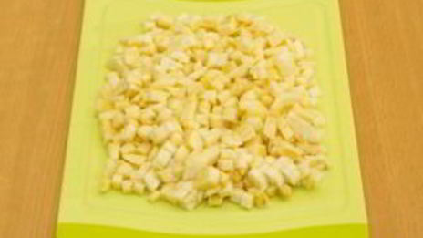 шоколадные блинчики с бананами и орехами