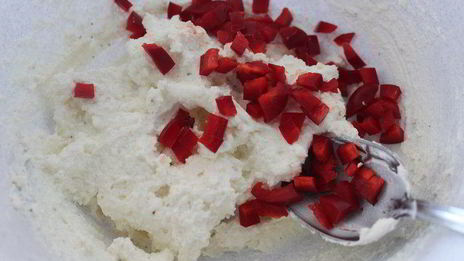 яичные блинчики с творожной начинкой